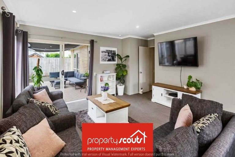 Photo of property in 10 Peachstone Lane, Henderson, Auckland, 0612
