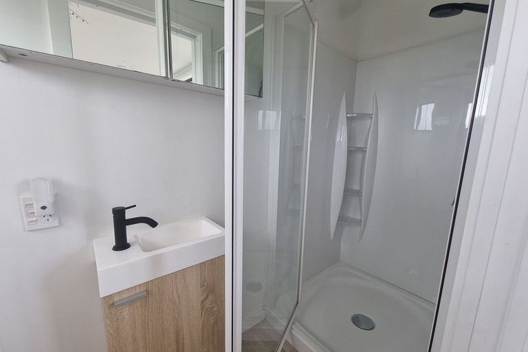 Photo of property in 1399 Russell Road, Helena Bay, Hikurangi, 0184
