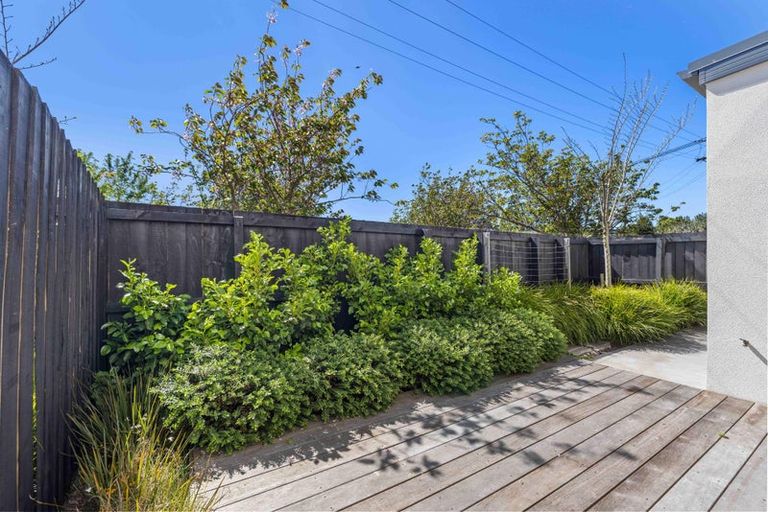 Photo of property in 2/37 Bellvue Avenue, Papanui, Christchurch, 8053