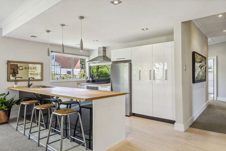 Photo of property in 47 Hazel Avenue, Caversham, Dunedin, 9012