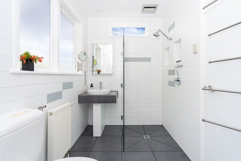 Photo of property in 38 Sidlaw Street, Strathmore Park, Wellington, 6022