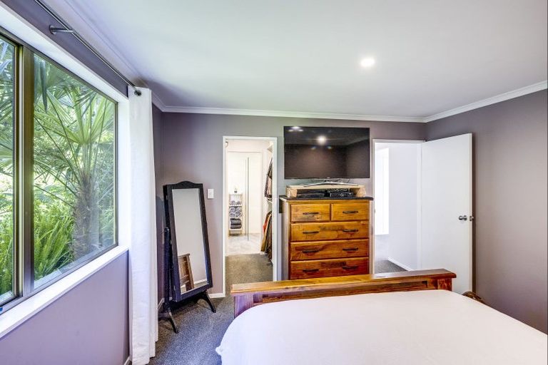 Photo of property in 4 Bracken Street, Hospital Hill, Napier, 4110