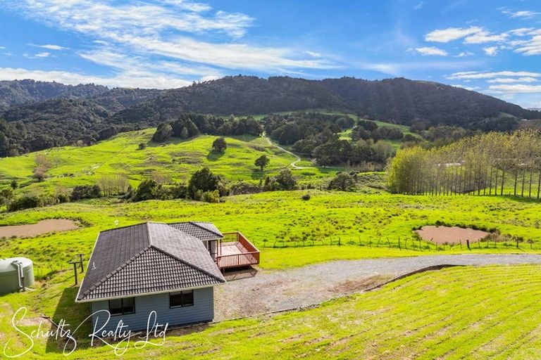 Photo of property in 260 Mountain Road, Maungaturoto, 0587