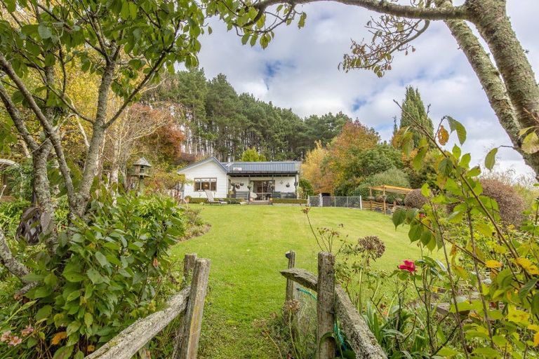Photo of property in 128 Mangatarata Road, Waipukurau, 4285