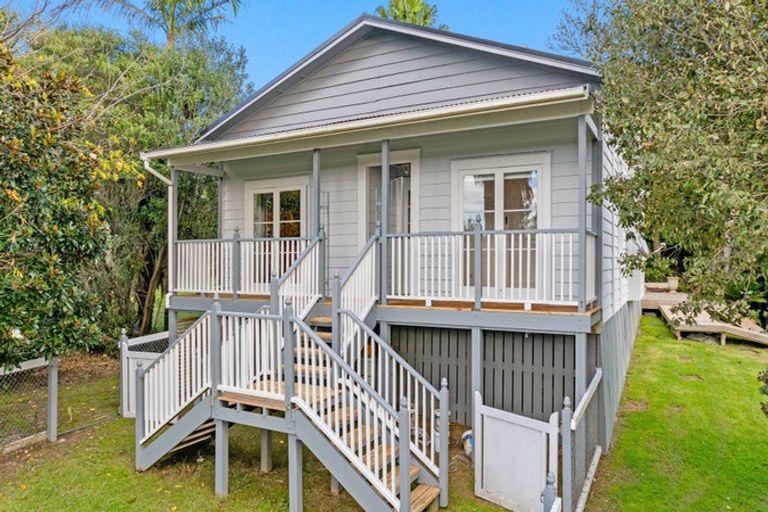 Photo of property in 12 Onewhero Road, Kaukapakapa, Warkworth, 0984