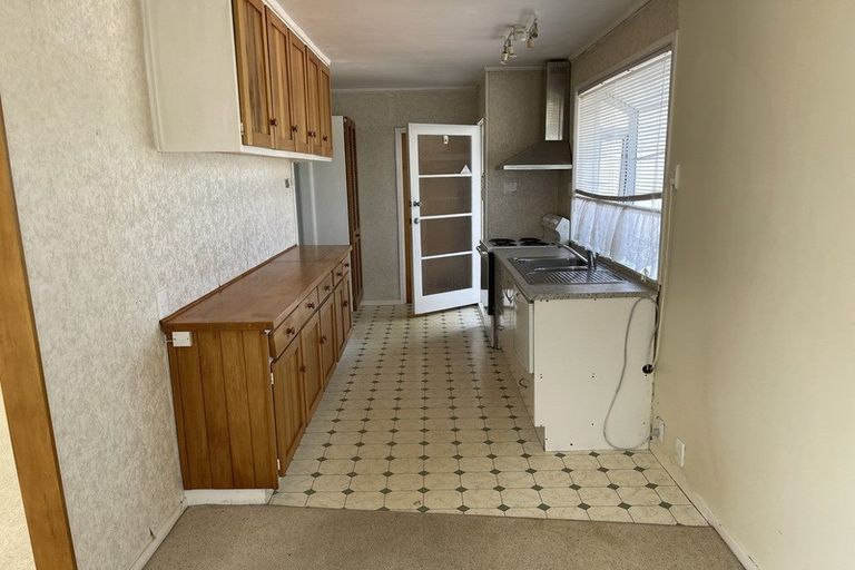 Photo of property in 16 Reelick Avenue, Pakuranga Heights, Auckland, 2010