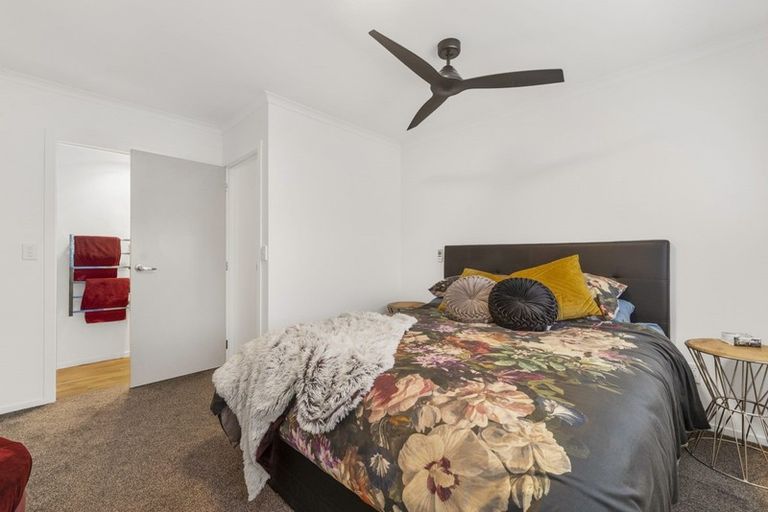 Photo of property in 33/64 Kawaha Point Road, Kawaha Point, Rotorua, 3010