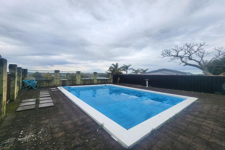 Photo of property in 8b Julian Place, Westown, New Plymouth, 4310