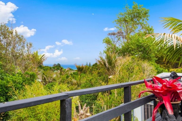 Photo of property in 265 Motutara Road, Muriwai, Waimauku, 0881