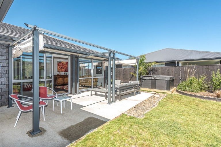 Photo of property in 55 Magnolia Crescent, Tawhero, Whanganui, 4501