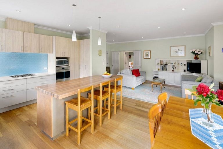 Photo of property in 49 Coleridge Street, Leamington, Cambridge, 3432