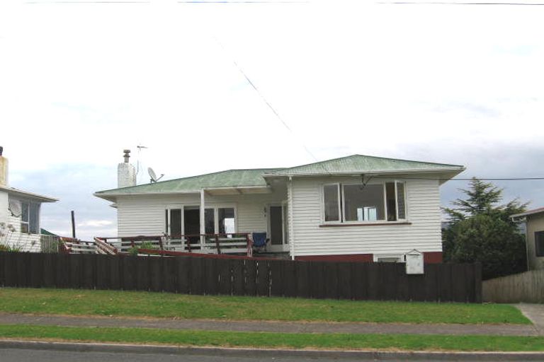 Photo of property in 142 Glengarry Road, Glen Eden, Auckland, 0602