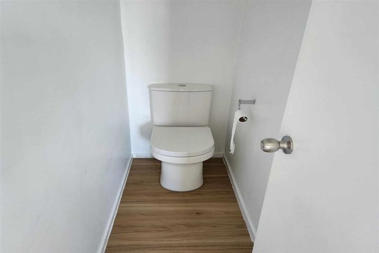 Photo of property in 13 College Place, Poike, Tauranga, 3112