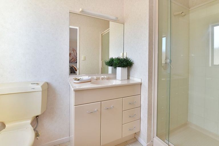 Photo of property in 14 Motutapu Avenue, Manly, Whangaparaoa, 0930