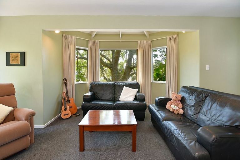 Photo of property in 16 Kenneth Hopper Place, Manly, Whangaparaoa, 0930