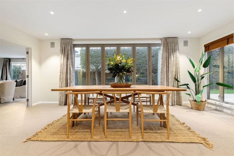 Photo of property in 20 Thornycroft Street, Fendalton, Christchurch, 8052