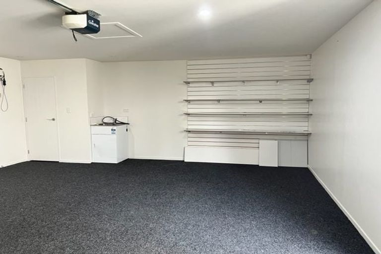 Photo of property in 11 Lomas Way, Albany, Auckland, 0632