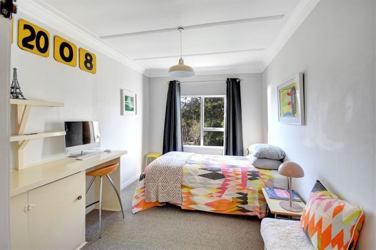 Photo of property in 37 Frances Street, Broad Bay, Dunedin, 9014