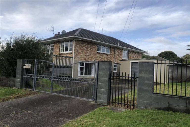 Photo of property in 28 Buller Crescent, Manurewa, Auckland, 2102