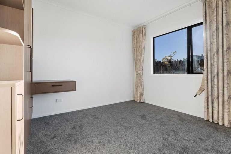 Photo of property in 2/42 Balmerino Crescent, Pukete, Hamilton, 3200
