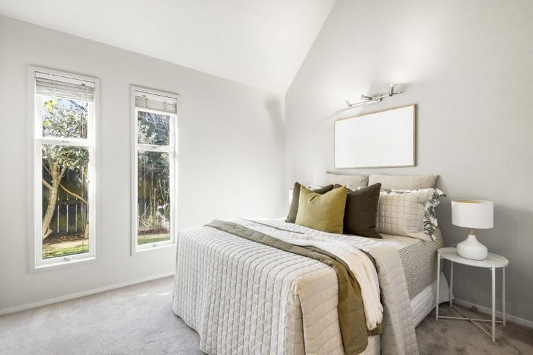 Photo of property in 2/68 Norwood Road, Bayswater, Auckland, 0622
