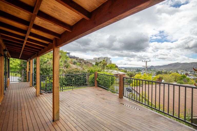 Photo of property in 24 Aronui Road, Bridge Hill, Alexandra, 9320