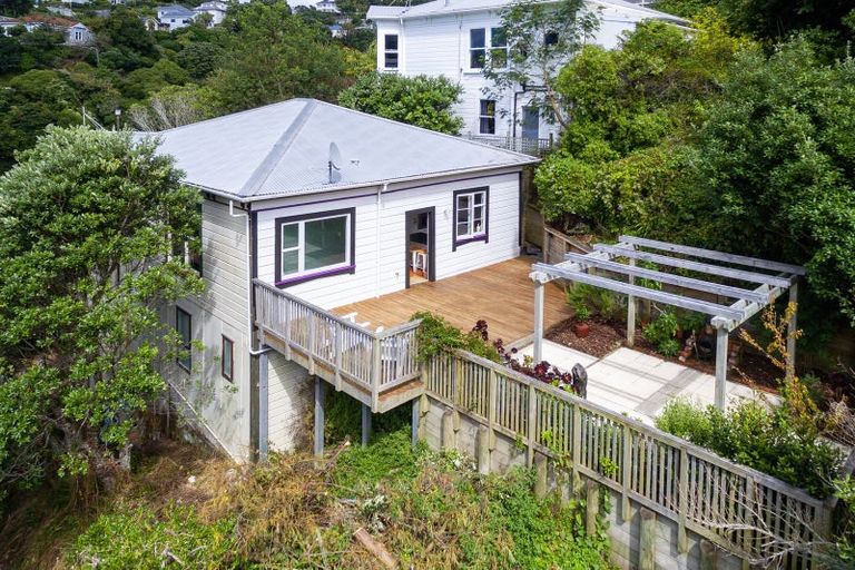 Photo of property in 60 Norway Street, Aro Valley, Wellington, 6012