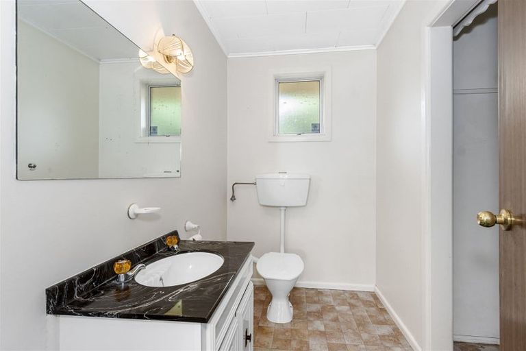 Photo of property in 111 Merrin Street, Avonhead, Christchurch, 8042