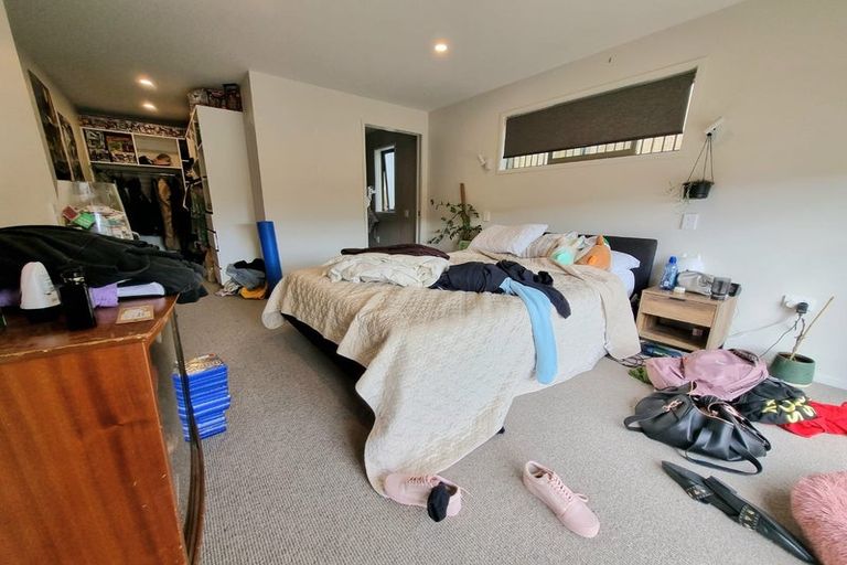 Photo of property in 19 Joseph Kokich Avenue, Swanson, Auckland, 0614