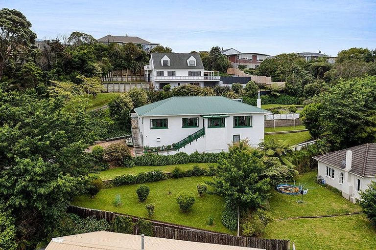 Photo of property in 215 Ngamotu Road, Spotswood, New Plymouth, 4310