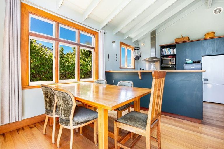 Photo of property in 56 View Road, Houghton Bay, Wellington, 6023