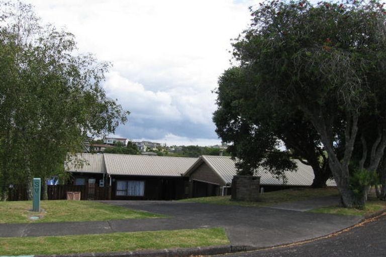 Photo of property in 70 Waiau Street, Torbay, Auckland, 0630