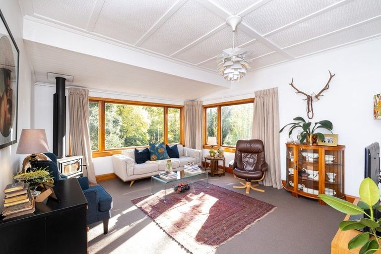 Photo of property in 15 Burns Road, Hospital Hill, Napier, 4110