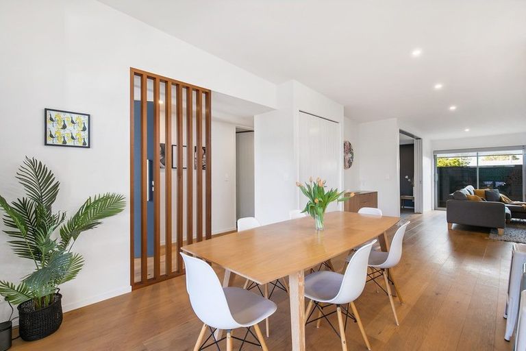 Photo of property in 4a Ross Crescent, Orewa, 0931