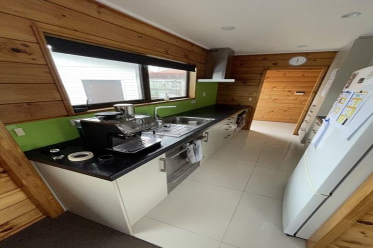 Photo of property in 30 Bluewater Place, Wattle Downs, Auckland, 2103