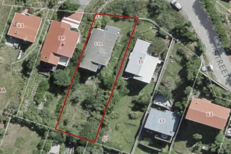 Photo of property in 17 Oku Street, Island Bay, Wellington, 6023