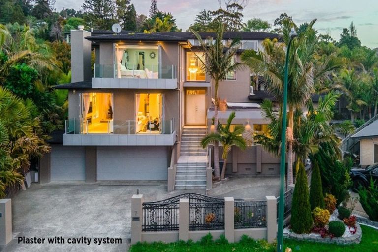 Photo of property in 7 Kinmont Rise, East Tamaki Heights, Auckland, 2016