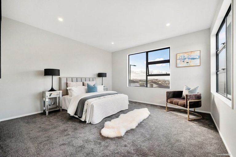 Photo of property in 129 Wainui Road, Silverdale, 0932