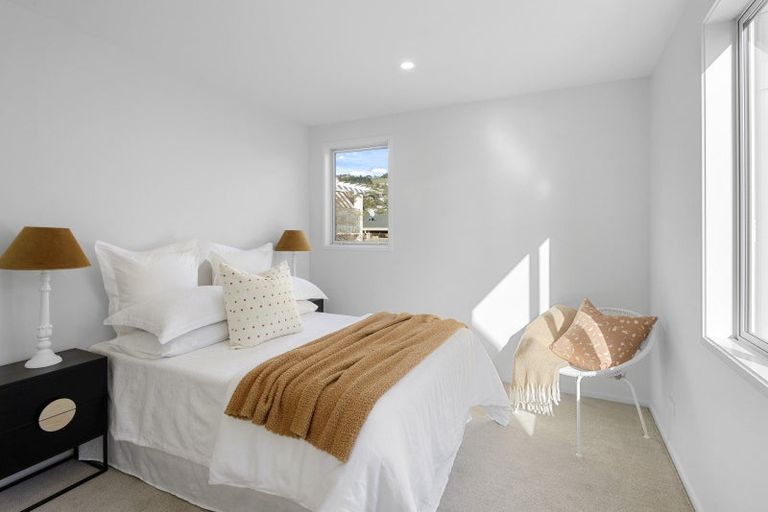 Photo of property in 1/19 Beachville Road, Redcliffs, Christchurch, 8081