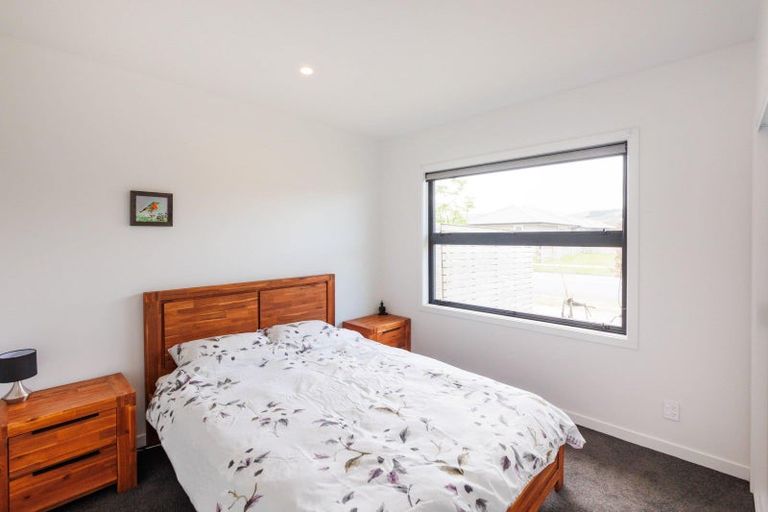 Photo of property in 3 Atlantic Drive, Fitzherbert, Palmerston North, 4410
