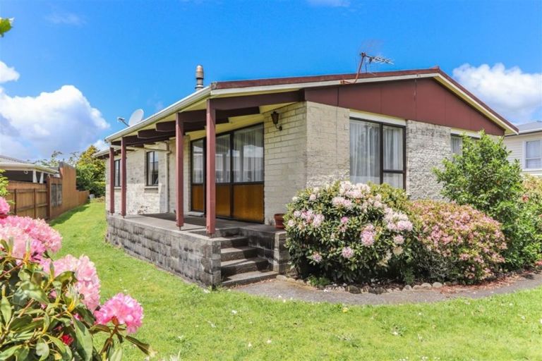 Photo of property in 35 Miro Street, Inglewood, 4330