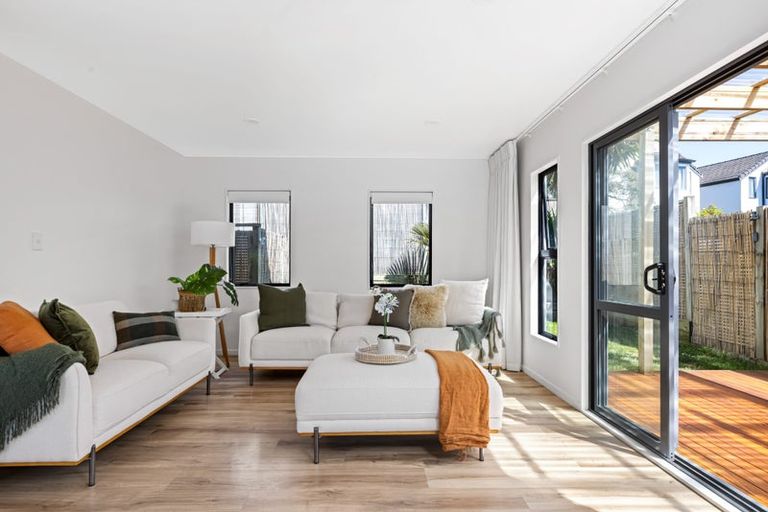 Photo of property in 4/48 Schnapper Rock Road, Schnapper Rock, Auckland, 0632