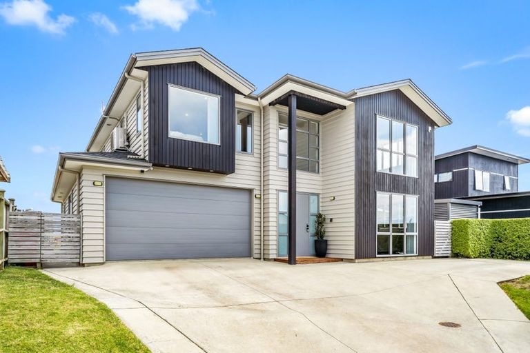 Photo of property in 36 Resolution Drive, Gulf Harbour, Whangaparaoa, 0930