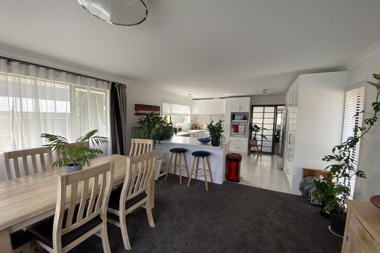 Photo of property in 27 Surrey Street, Taradale, Napier, 4112