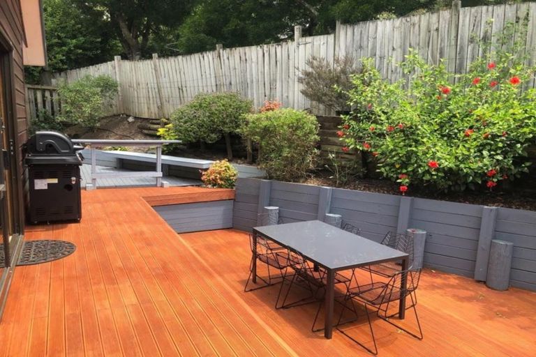 Photo of property in 2/30 Charles Dickens Drive, Mellons Bay, Auckland, 2014