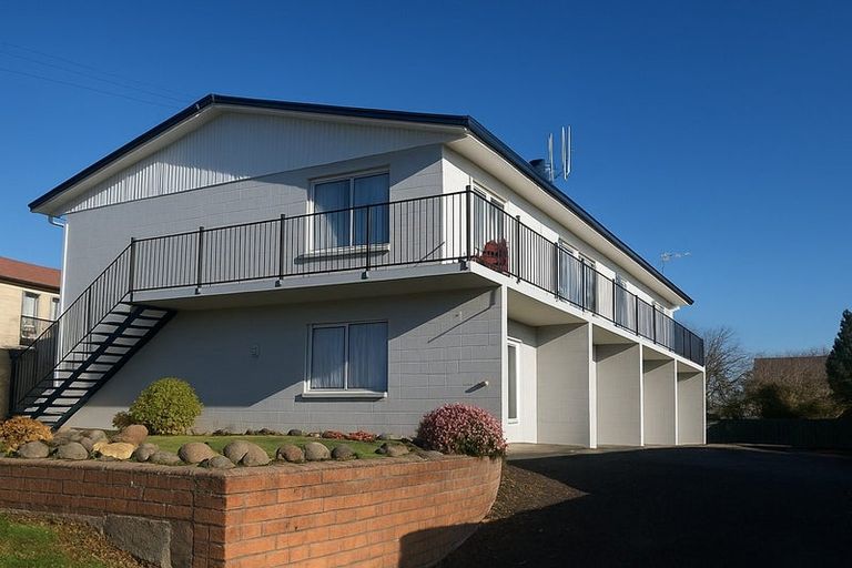Photo of property in 8/8 Edgecumbe Street, Whitiora, Hamilton, 3200
