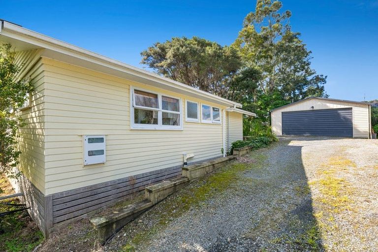 Photo of property in 207 Mangakura Road, Helensville, 0875