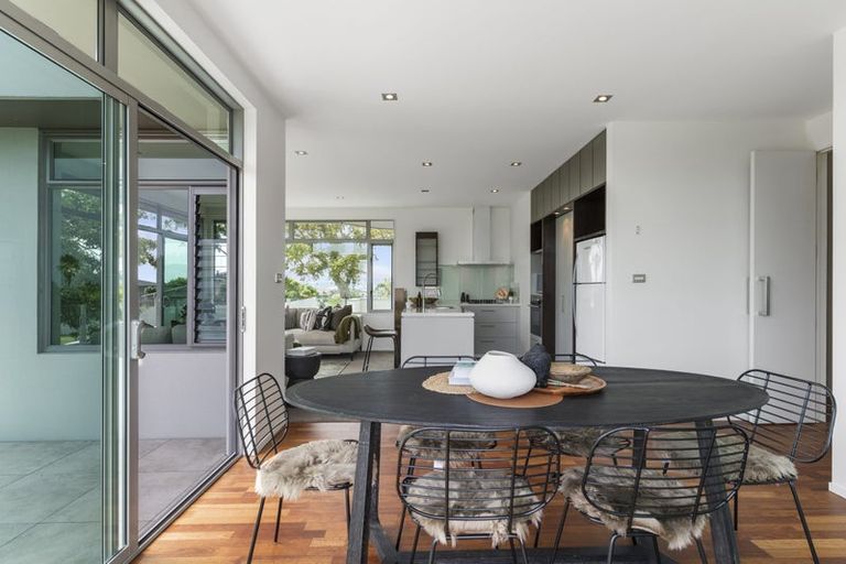 Photo of property in 80 Bleakhouse Road, Howick, Auckland, 2014