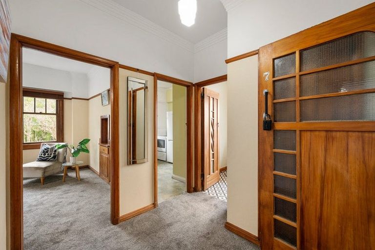 Photo of property in Zena Court, 7/11 Dufferin Street, Mount Victoria, Wellington, 6021