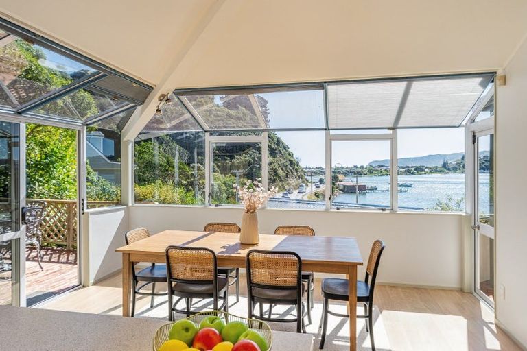 Photo of property in 88a Paremata Road, Paremata, Porirua, 5024